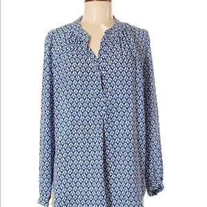 Olivaceous blue and white flowy v neck Blouse